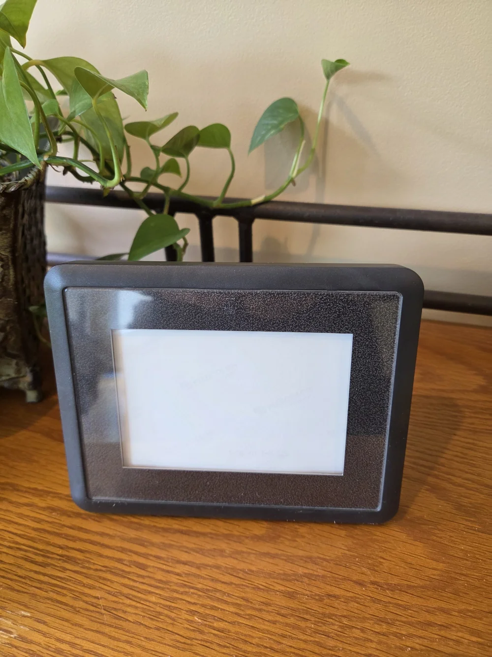 Vtg Showbox Photo Viewer -Black Photo Frame & Storage Box -Holds 40 3.5x5 Photos